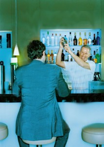 Bartender_vs_suit